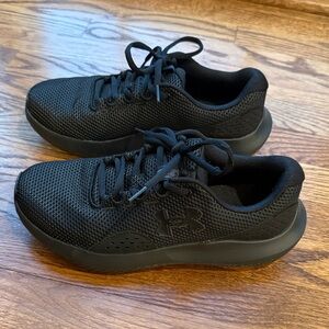 Under Armour Men’s Surge 4 Sneakers